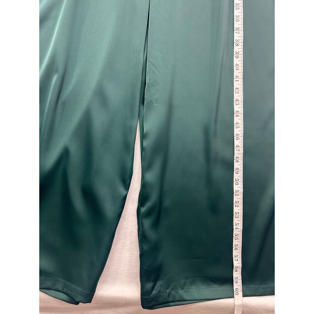 NWT Nasty Gal Emerald Green Satin Crossover Halter Wide Leg Jumpsuit Size 6 - Picture 8 of 9